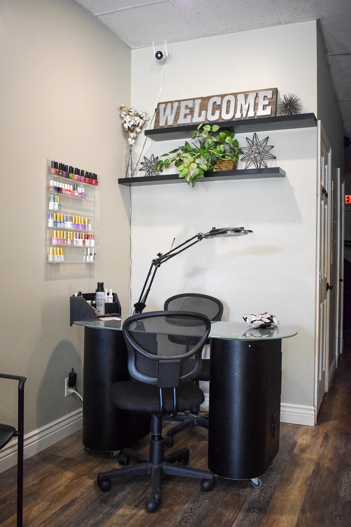 nail station photo